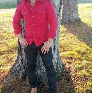 Meet your Posher, Luis